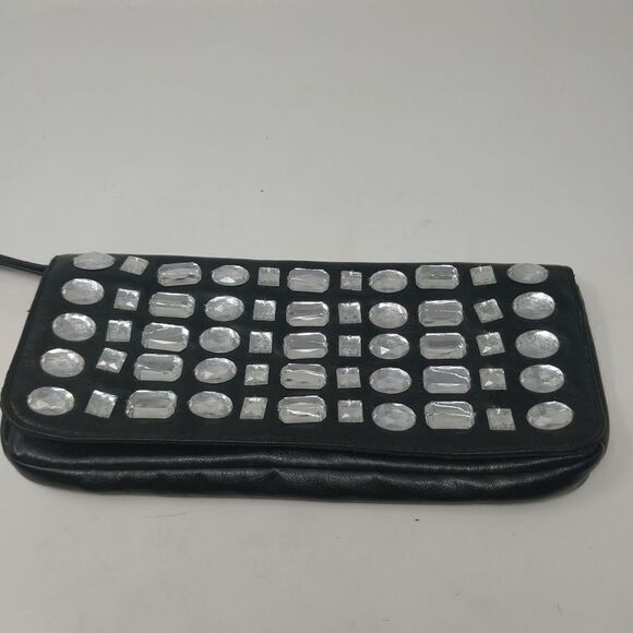 LULU BLACK WRISTLET WITH FAUX CRYSTALS. - Picture 8 of 11